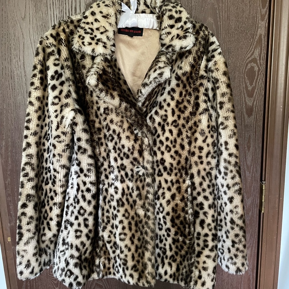 Vintage leopard print furry coat